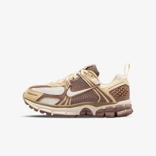 NIKE Tenisice VOMERO 5 BG CN 