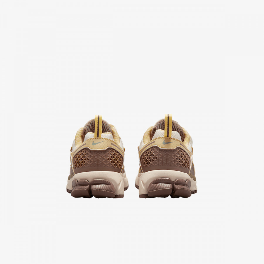NIKE Tenisice VOMERO 5 BG CN 