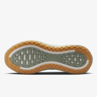 NIKE Tenisice NIKE VOMERO PLUS 