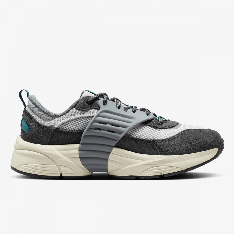 NIKE Tenisice JORDAN TRUNNER O/S 