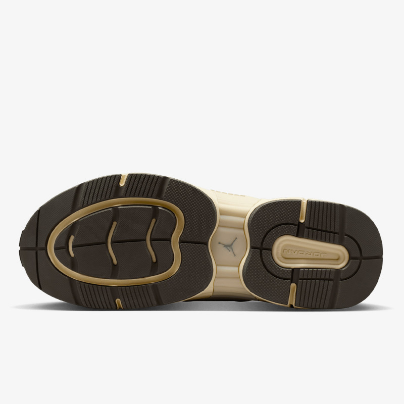 NIKE Tenisice JORDAN TRUNNER O/S 