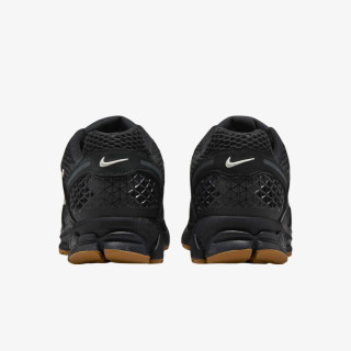 NIKE Tenisice NIKE ZOOM VOMERO 5 JD 