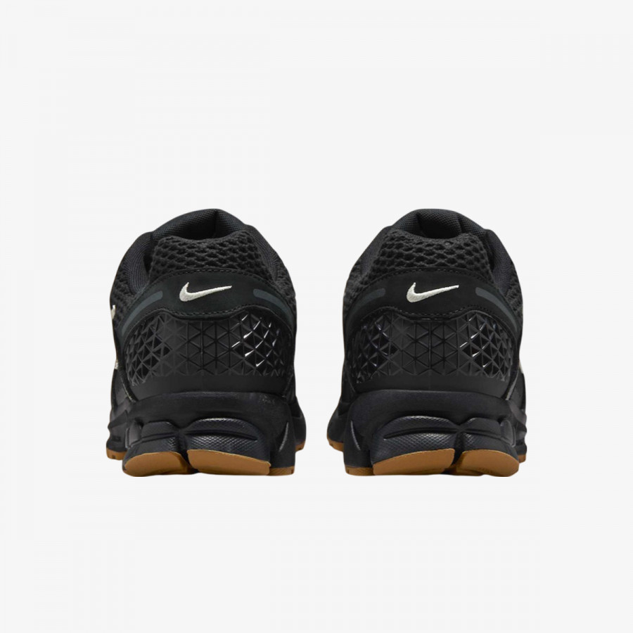 NIKE Tenisice NIKE ZOOM VOMERO 5 JD 