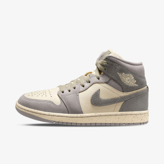 NIKE Tenisice WMNS AIR JORDAN 1 MID SE V2 