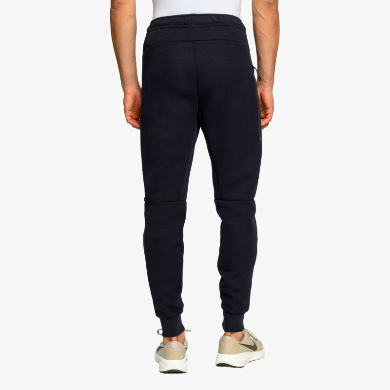 NIKE Tajice CFC M NK TCH FLC JGGR 