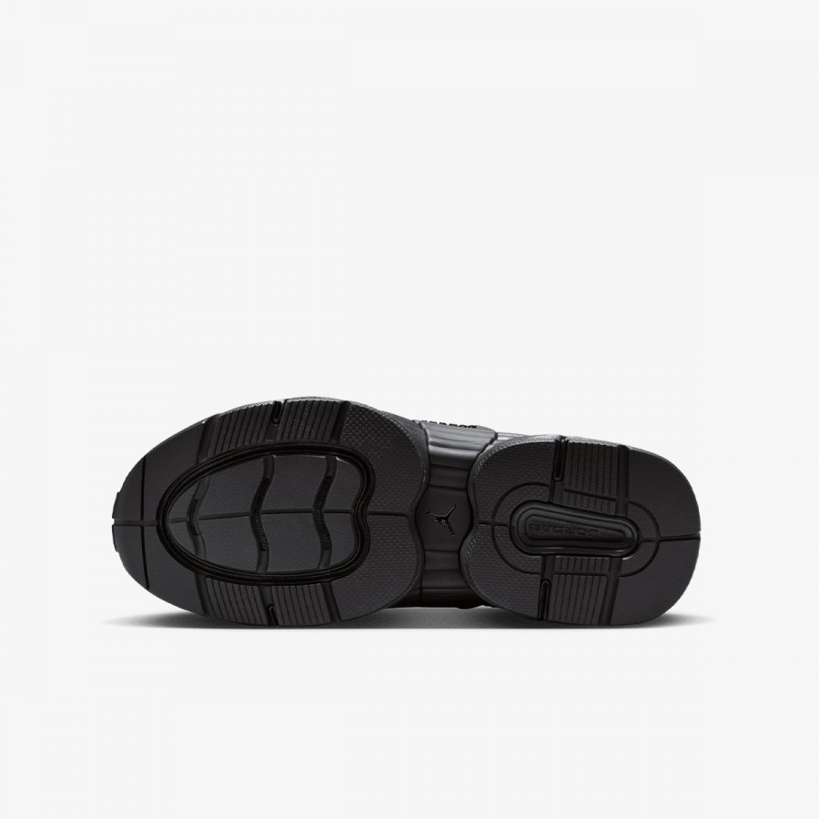 NIKE Tenisice JORDAN TRUNNER O/S BG 