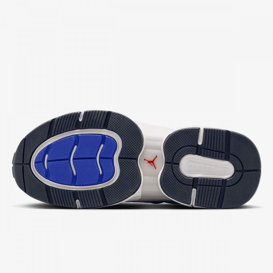 NIKE Tenisice JORDAN TRUNNER O/S BG 