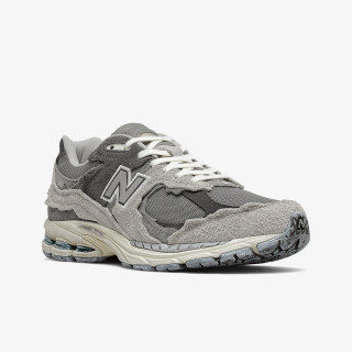 NEW BALANCE Tenisice 2002 