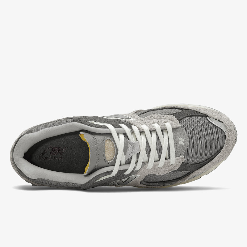 NEW BALANCE Tenisice 2002 