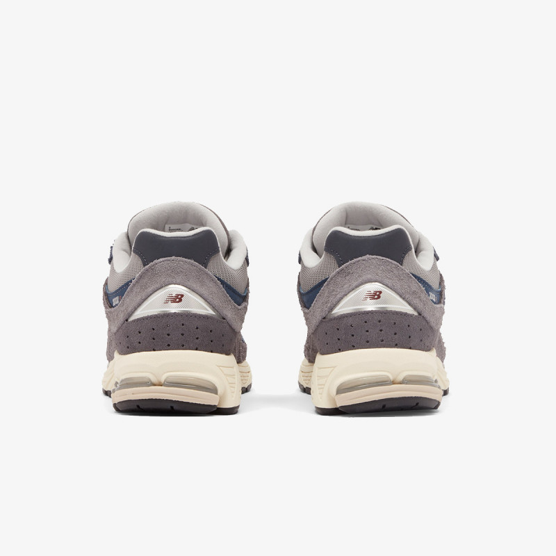 NEW BALANCE Tenisice 2002R 