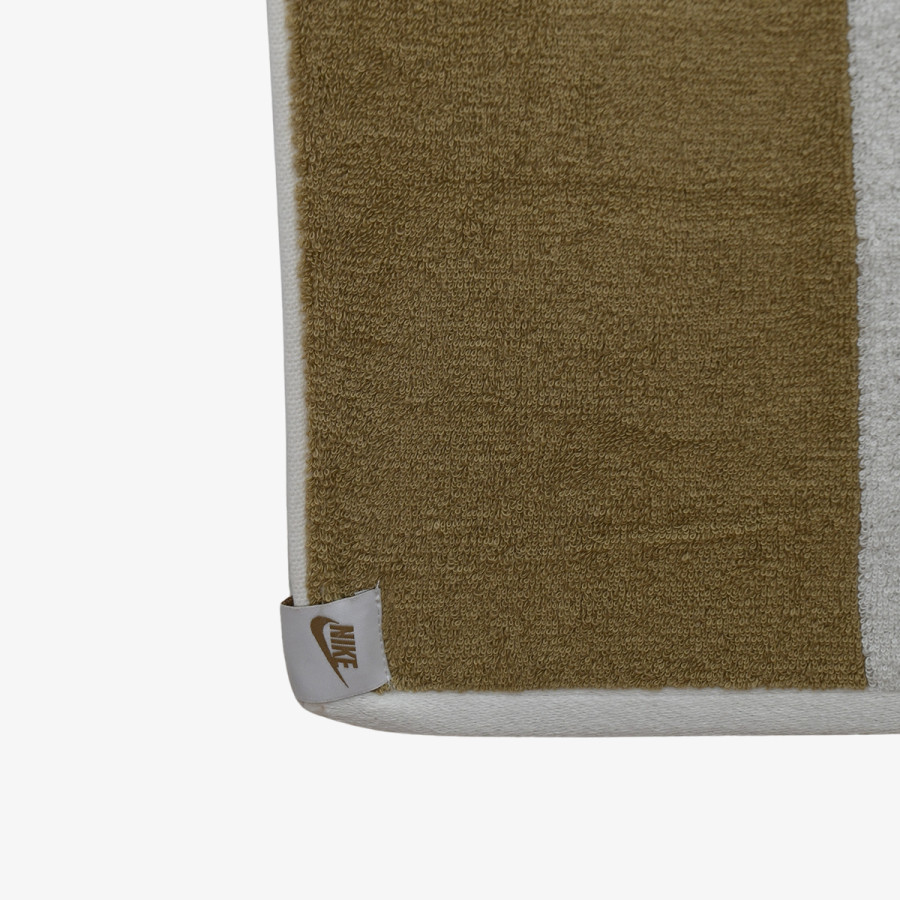 JR NIKE TOWEL NIKE CLUB POOL TOWEL 
