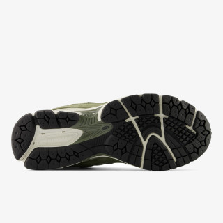 NEW BALANCE Tenisice 2002R 