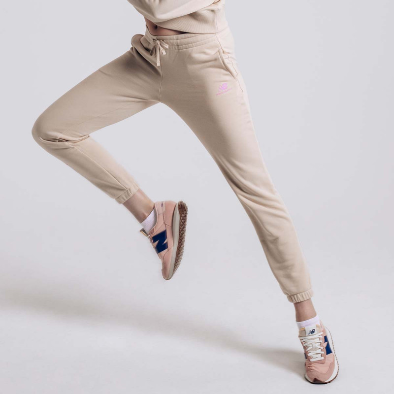 NEW BALANCE Donji dio trenirke NB Essentials Celebrate Fleece Pant 